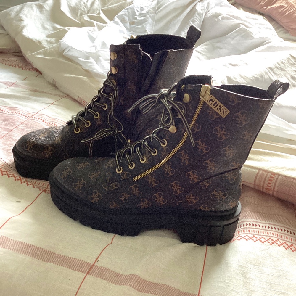 Size 10W Guess combat boots in the color brown, black, and gold